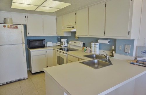 Englewood Villa | ¡Este gran pequeño condominio encantador tiene una gran vista del canal! A1113MB