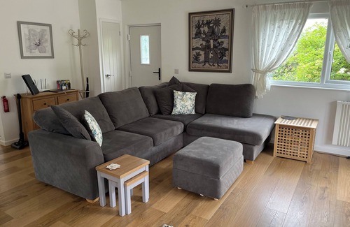 Sedlescombe Cabina | Lovely Lodge on one floor in Country setting