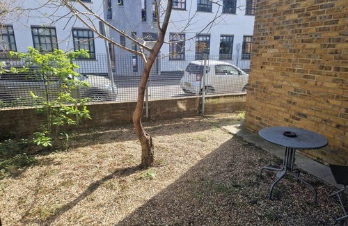 Queen's Park Apartamento | Lovely London on a budget!