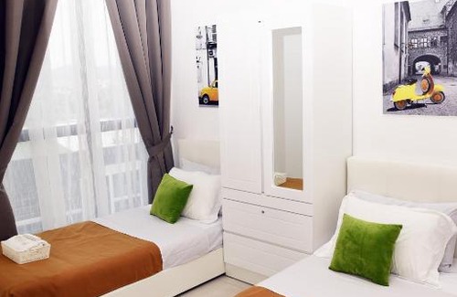 Seri Kembangan Apartamento | Lovely Mines Astetica Lake View Seri Kembangan 2BR