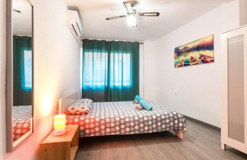 Raval Roig Apartamento | Lovely, new, bright 3 mins to beach apt 105 sq meters