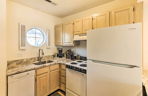 Norwich Villa | Lovely Norwich Villa, On Golf Course w/ Amenities!