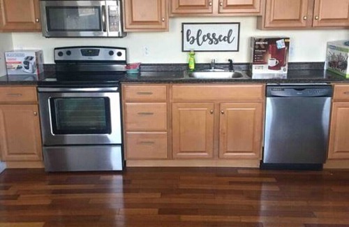 Niskayuna Apartamento | Lovely one bedroom with free parking