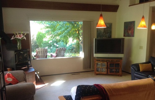 Felton Casa | Precioso, privado, muy cómodo "hogar lejos del hogar" en medio de las secoyas paisajísticos