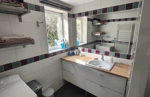 Adamville Casa | Lovely quiet little house and private parking