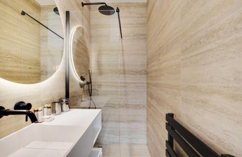 Quartier de la Chapelle Apartamento | Lovely Refurbished Home in Vibrant 18th District