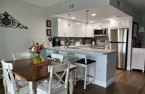 Bay Esplanade Condominio | Lovely renovated condo with water views, great value for outstanding amenities