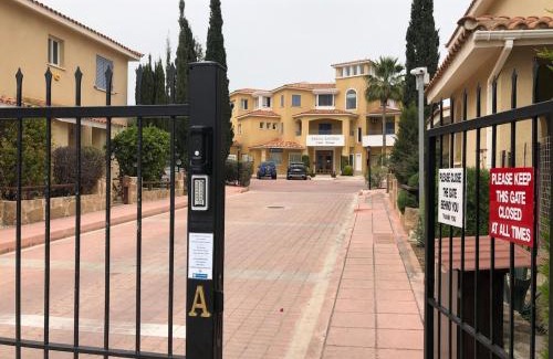 Paphos Apartamento | Lovely Renovated Villa for Holiday!