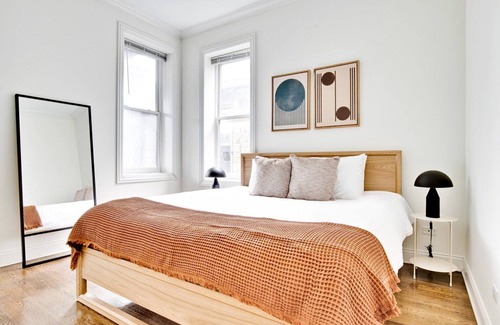 Noble Square Apartamento | Lovely River West 2BR, 4 blocks from Blue Line, by Blueground