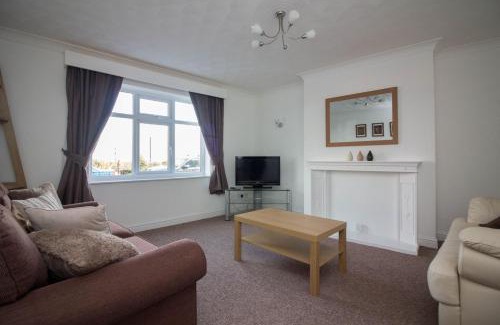 Cleethorpes Apartamento | Lovely Sea Front House in Cleethorpes on Beachfront sleeps up-to 6