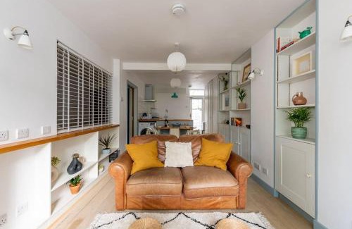 Telegraph Hill Apartamento | Lovely self-contained basement studio with kitchen