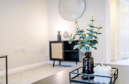 Bury Casa | Lovely three bed home Manchester