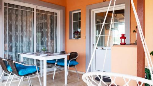 Petriti Casa | Lovely Traditional House