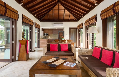 Bophut Villa | Villa de lujo "Plumeria" con piscina privada, jardín y acceso a la playa.