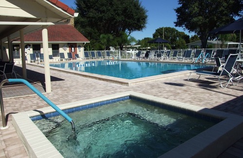 Auburndale Casa | Vacaciones de bajo costo / Casa Cerca de Campos de Golf, Disney Orlando y Tampa