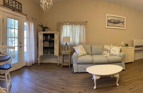 Bernard Apartamento | “Low Tide” cozy studio for two!