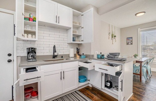 Michigan City Apartamento | Lower Dunes Getaway of Michigan City - Brand New!