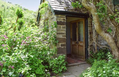 Tirabad Casa | Lower Goytre Farmhouse