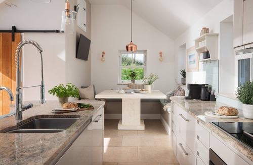 Llangennith Casa | Lower Mill - 3 Bedroom Luxury Home