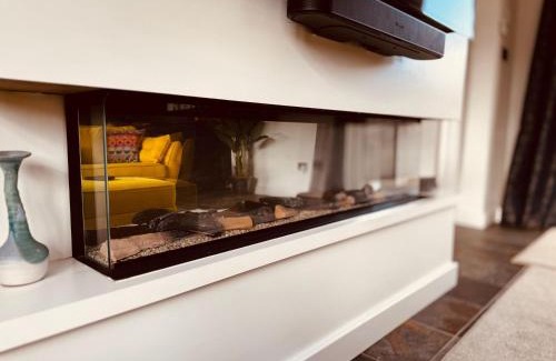 Pakefield Casa | Lowestoft 2-bed Bungalow With Hot Tub & Spa Pool