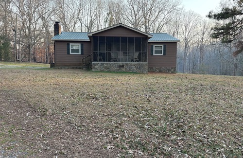 Iva Casa | Lowndesville Country Home