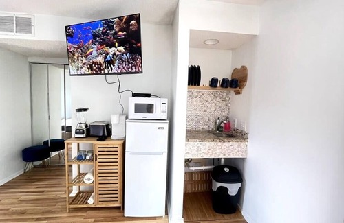 Little River Apartamento | LR2 Bay Tree great studio + pool in Little River