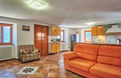 Calozzo Apartamento | Luciana by Interhome