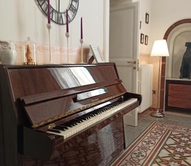 Murat Town Cama Y Desayuno | Luciano And Son