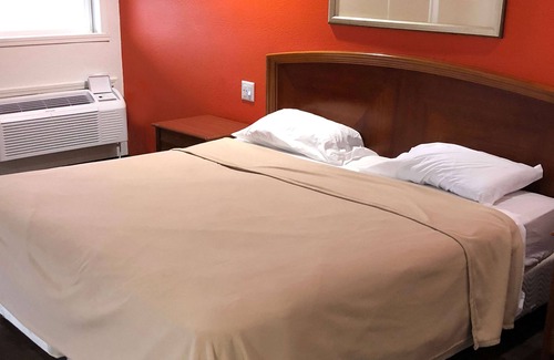 Campbellsville Hotel | Lucky Vista Motel