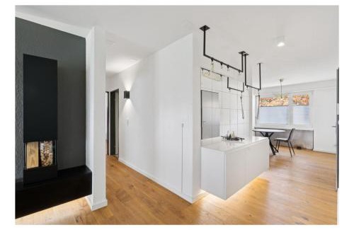 Thal Apartamento | Lucomo Lake View