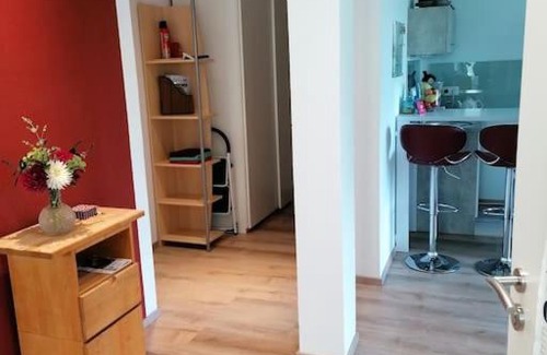 Ludwigsburg Apartamento | Ludwigsburg, ruhige Lage im Grünen, Schlossnähe, blühendes Barock