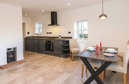 Penrith Cabaña | LUHAM COTTAGE, pet friendly, with open fire in Langwathby