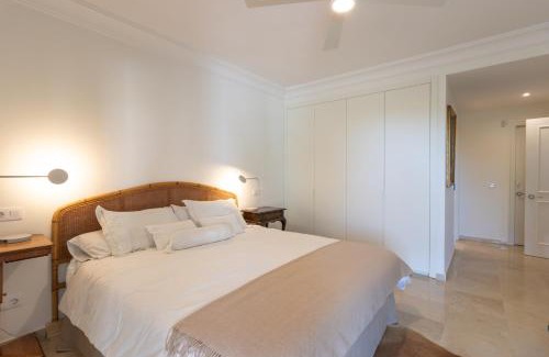 Guadalmina Apartamento | Lujoso y moderno piso con piscina cerca del campo de golf en Guadalmina Alta Marbella - Quetzal 54