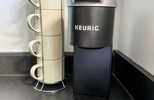 Southwest Raleigh Cabaña | LuLu's Oasis- ITB Five Points Cottage! Family and Pet Friendly