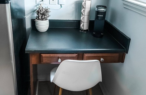 Southwest Raleigh Cabaña | LuLu's Oasis- ITB Five Points Cottage! Family and Pet Friendly