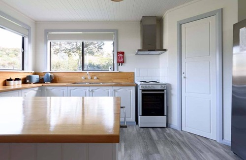 Lulworth Casa | Lulworth Coastal Getaway - Close To The Beach