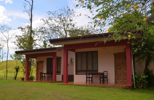 Aguas termales de Arenal Hotel | Lumbres del Arenal Cabinas y Villas