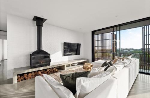 Gnarabup Casa | Lumiere-Stunning Coastal Retreat