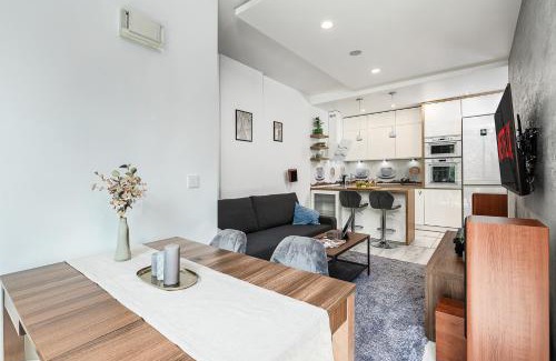 Zoliborz Apartamento | Lumina spacious apartments with parking in Warsaw