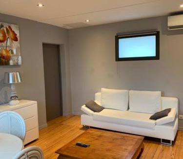 Mont-de-Marsan Apartamento | Lumineux - design et récent - parking - wifi