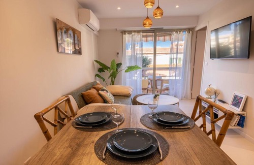 Saint-Laurent-du-Var Apartamento | Lumineux, tout confort, Wifi & Terrace & Parking