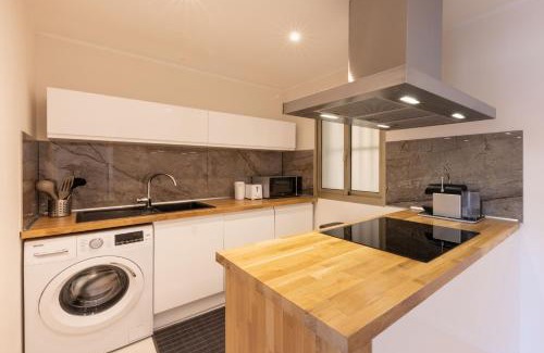 Saint-Laurent-du-Var Apartamento | Lumineux, tout confort, Wifi & Terrace & Parking