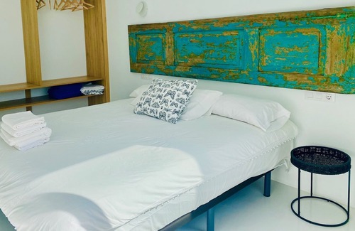 Los Mojones Casa | Luminosa casa junto a Playa Chica con magníficas vistas al mar