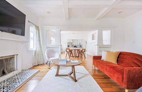 Park Mesa Heights Casa | Luminous 3-Bedroom with Serene Backyard