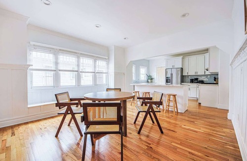 Park Mesa Heights Casa | Luminous 3-Bedroom with Serene Backyard
