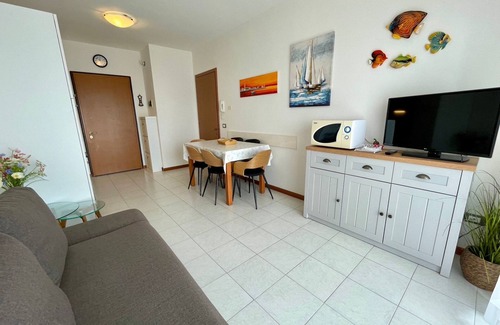 Torre di Fine Apartamento | Piso luminoso con balcón