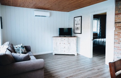 Sainte-Marguerite Chalet De Esquí | Luna-Cloud Chalet: river, adventure, AC, Wi-Fi, BBQ, pet-friendly. Ideal for gro