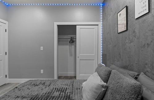 East Parkside Apartamento | Lunar Escape 1 Bd Near Zoo, Rocky Steps & Downtown