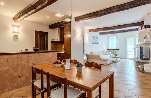 Lecco Apartamento | Lungolago by Interhome