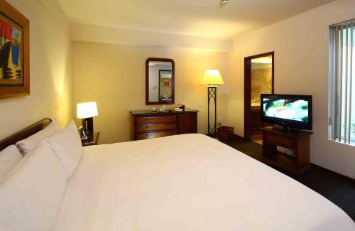 Sector 1 Hotel | LUOXO Hotel